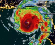 Idalia alcanza la categoría 4 antes de entrar a Florida