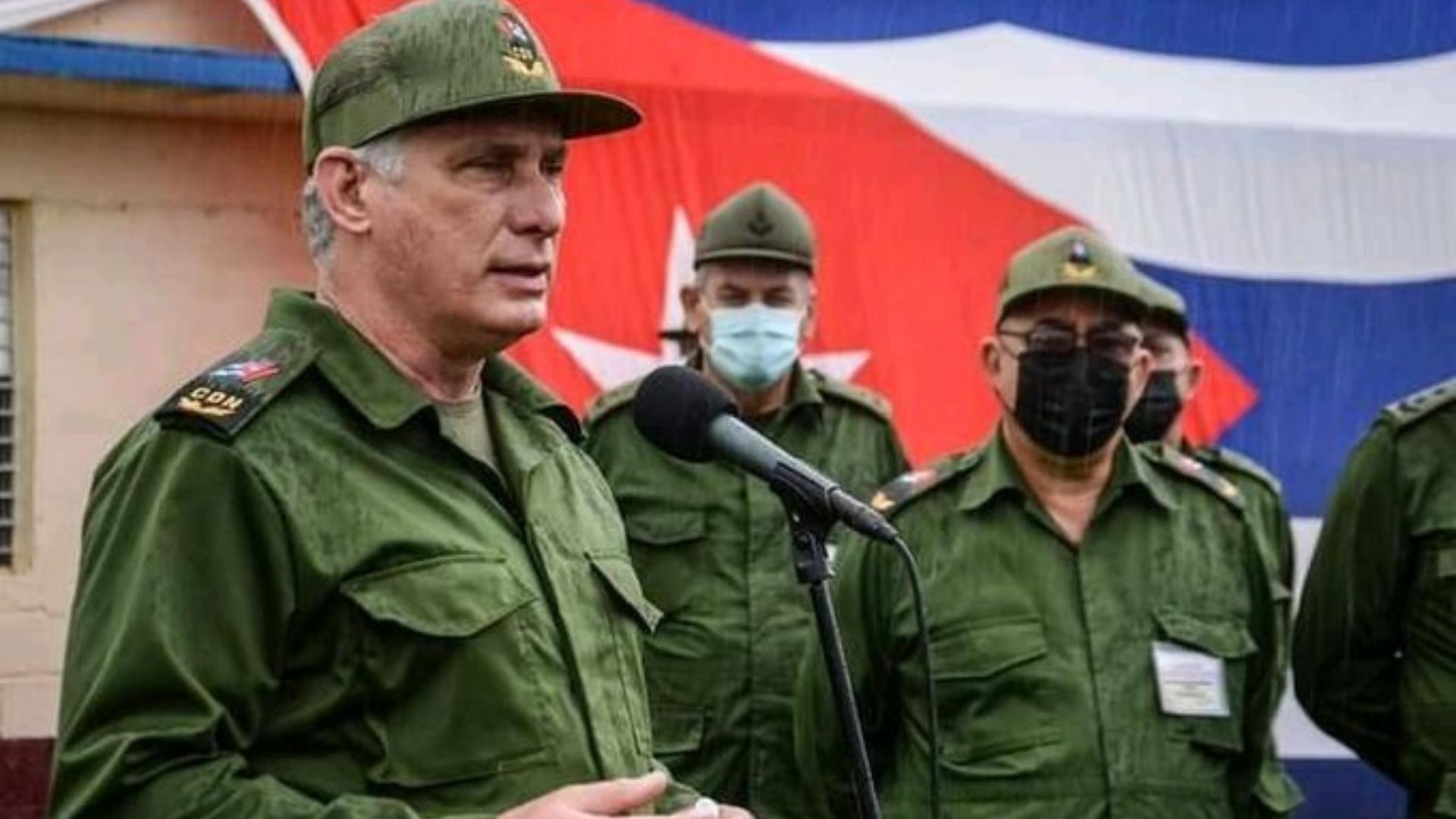 Presidente de Cuba, Miguel Díaz Canel, habla en ejercicio militar