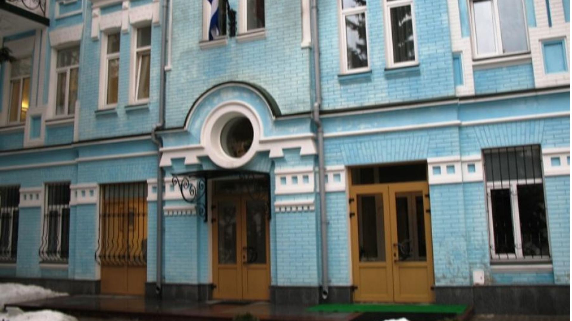 Cubanos atrapados en Kiev no reciben apoyo de su embajada