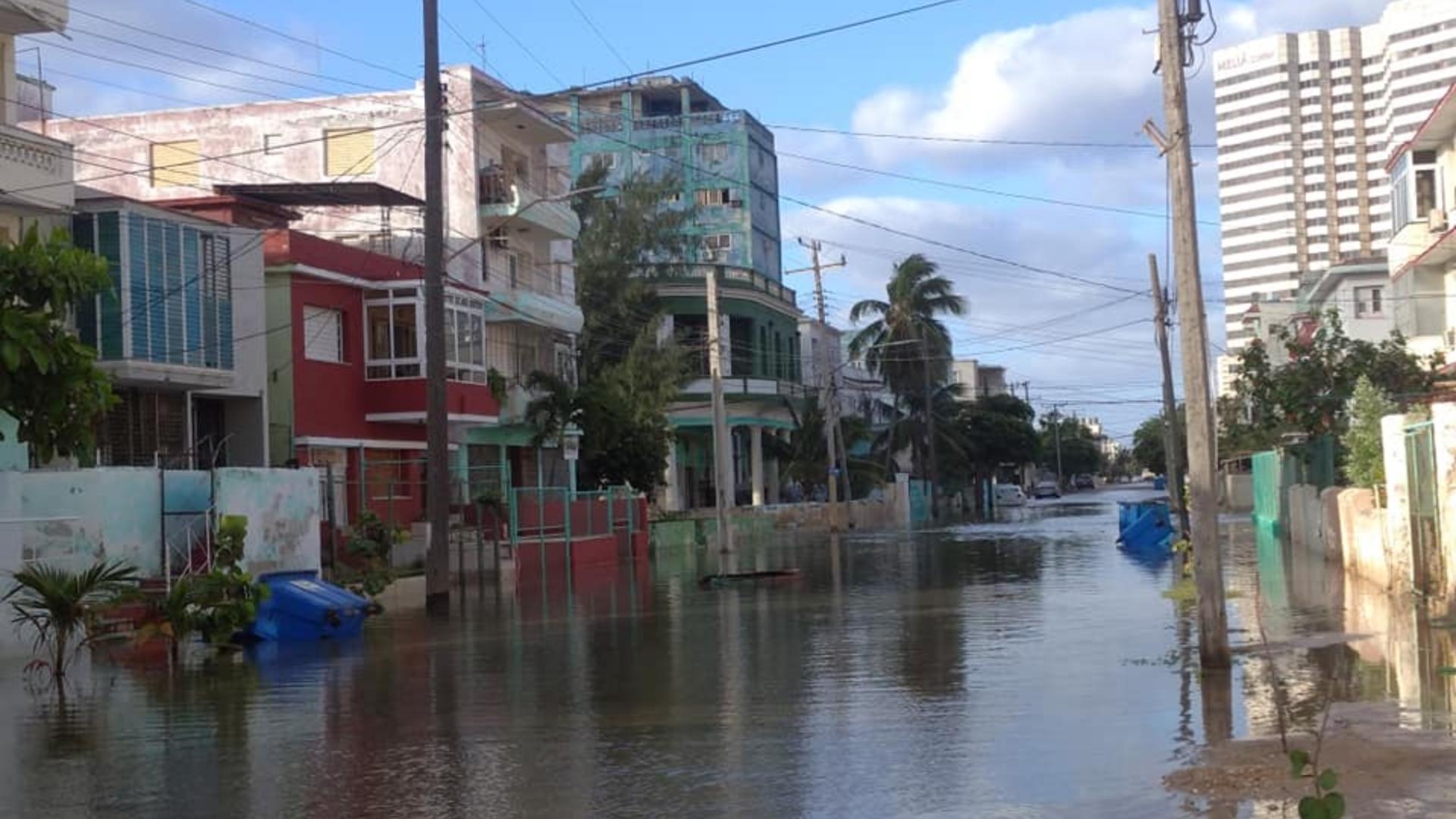 Inundaciones costeras en La Habana