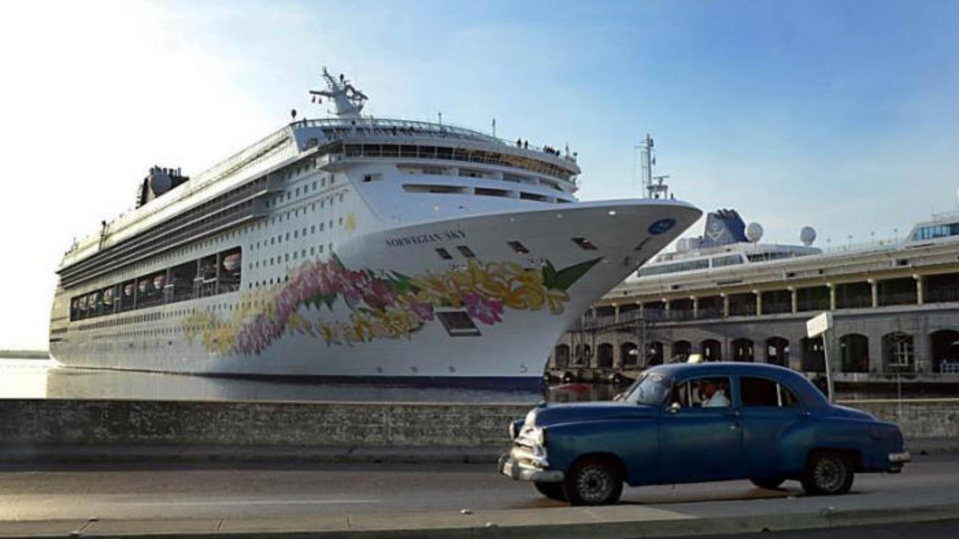 Crucero en puerto de La Habana. Foto: Granma