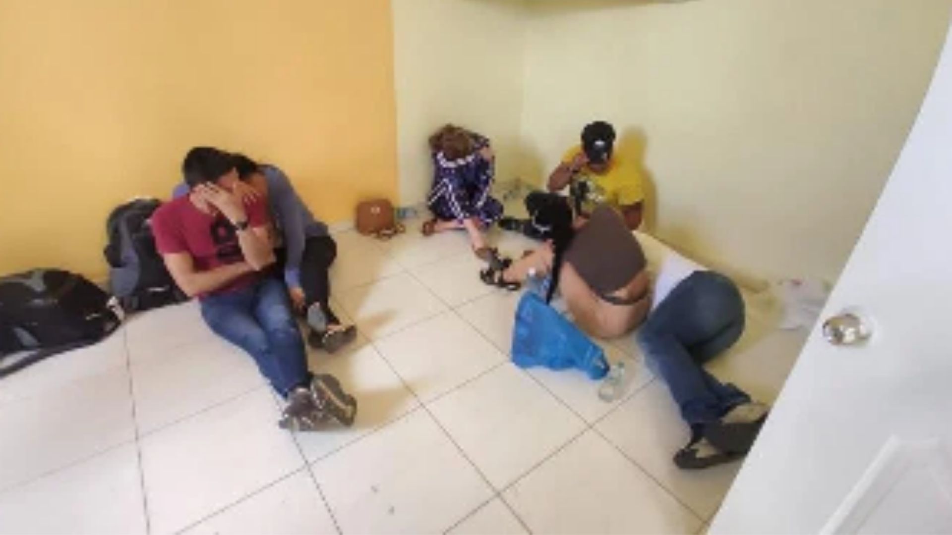 Detienen a seis cubanos en República Dominicana