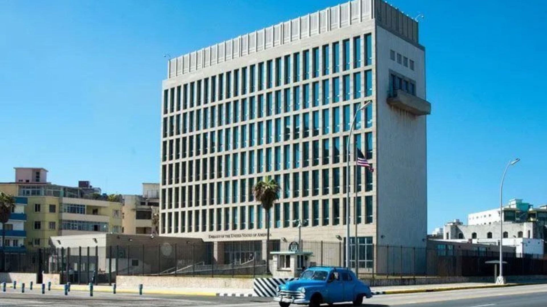 La sede diplomática no retomará por el momento el Parole Familiar ni el procesamiento de visas de turismo y refugio político en La Habana