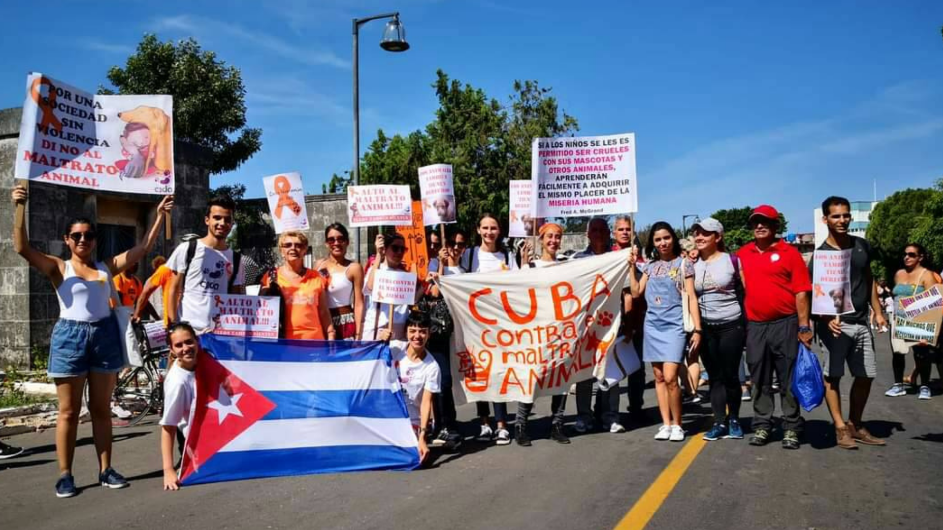 Con amenazas buscan frenar marcha de Animalistas en Cuba