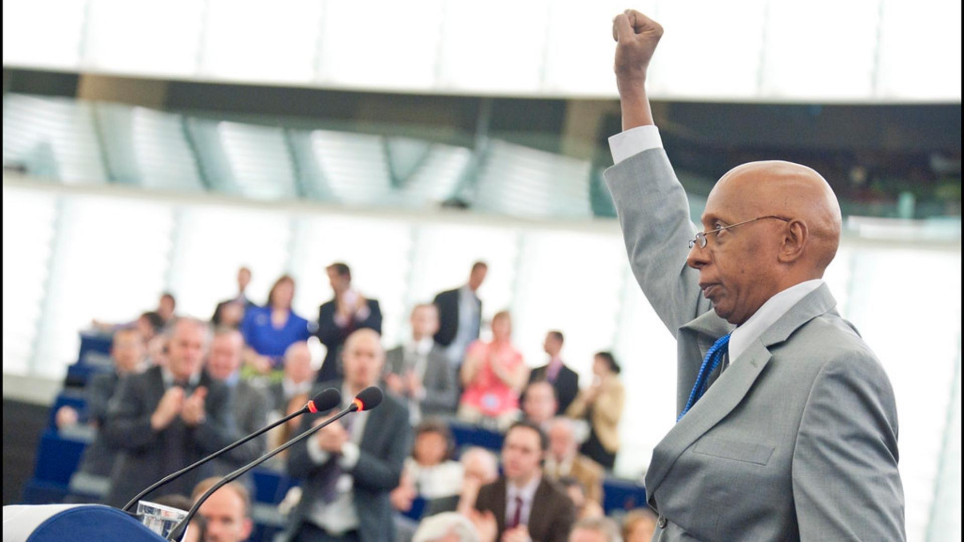 Disidente Guillermo Fariñas en Parlamento Europeo.