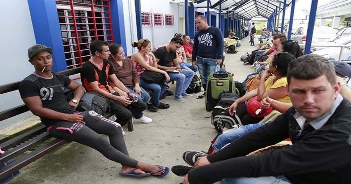 Más de ocho mil cubanos solicitantes de asilo en México