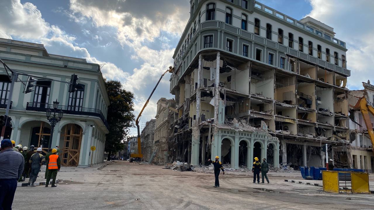 53 trabajadores en hotel durante explosión. Foto: Cubadebate