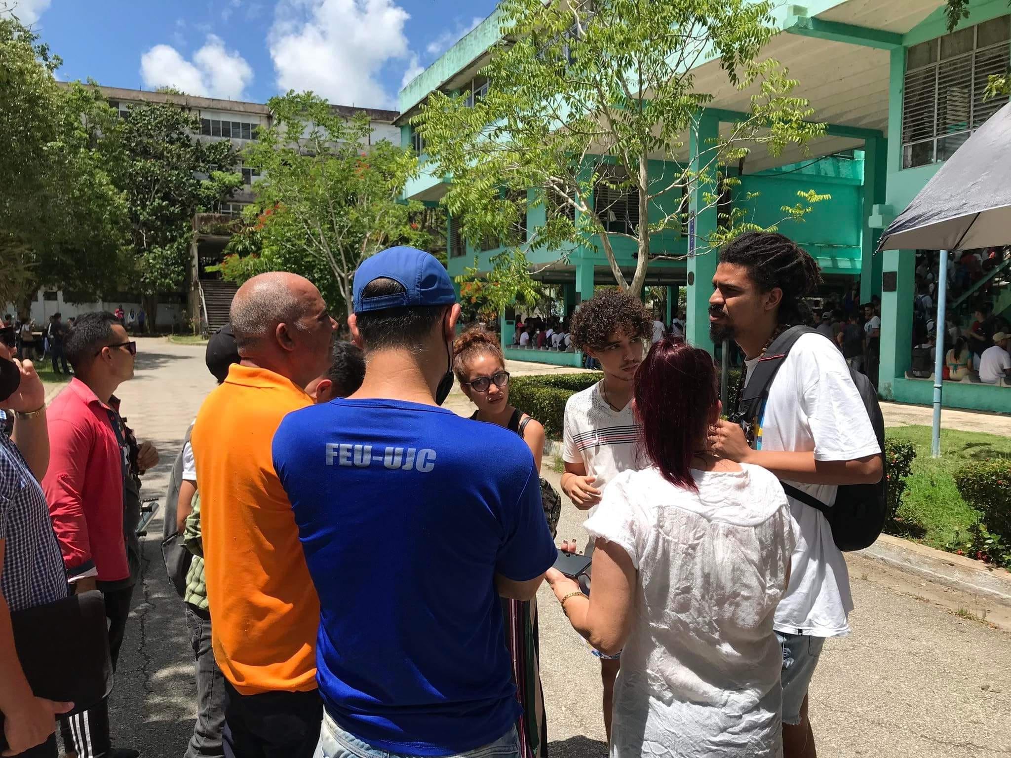 Funcionarios del régimen conversan con estudiantes camagüeyanos (Universidad Ignacio Agramonte)
