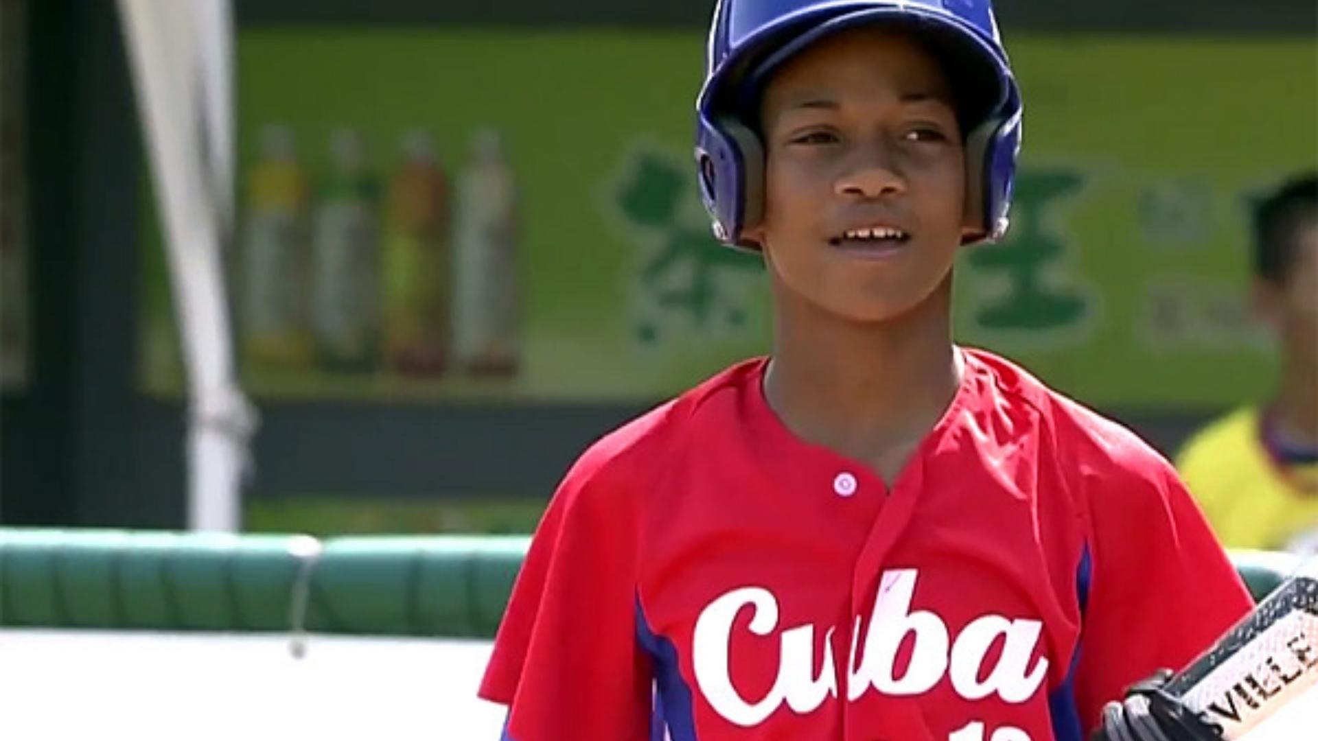 Cuba: talento pide baja del béisbol oficial