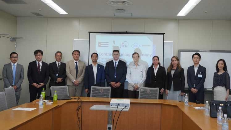 Representantes de la UNE y de empresas japonesas. Foto: Prensa Latina