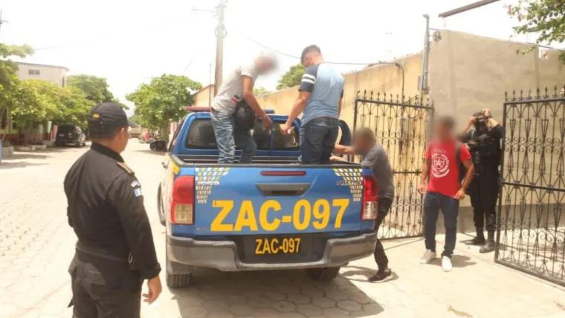Migrantes detenidos por autoridades guatemaltecas. Foto: Policía Nacional Civil de Guatemala