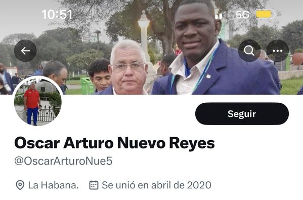 Twitter de funcionario