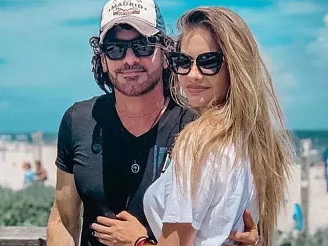 Novia de Mario Cimarro