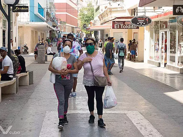 Cuba reporta una muerte y 482 casos de COVID