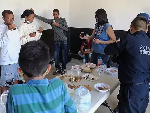 Rescatan a nueve balseros cubanos en México. Foto: Facebook/Pedro Couoh