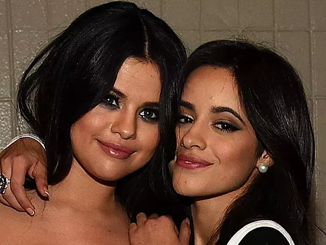 Selena y Camila