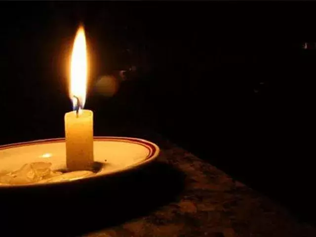 Esas luces no dependen del petróleo, ni de las termoeléctricas, ni de los grupos electrógenos, dependen de la voluntad de todo el pueblo cubano