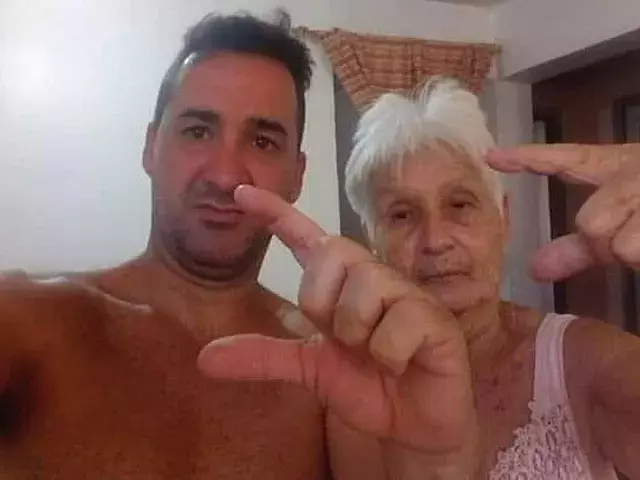 Moncho Pérez y su madre Ana Conde