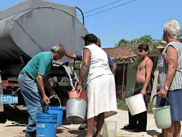 Cuba: familias llevan meses sin agua potable