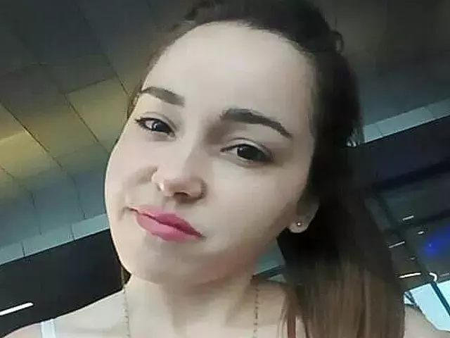 Periodista Mari Karla Ares llega a EE.UU.