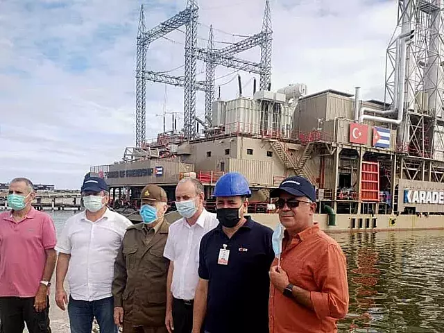 Cuba quiere más centrales flotantes turcas