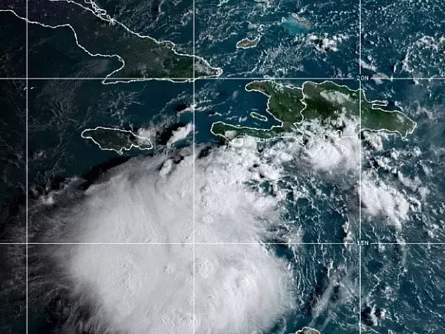 Tormenta tropical Ian avanza en el Caribe. Foto: captura de pantalla satélite GeoColor NHC