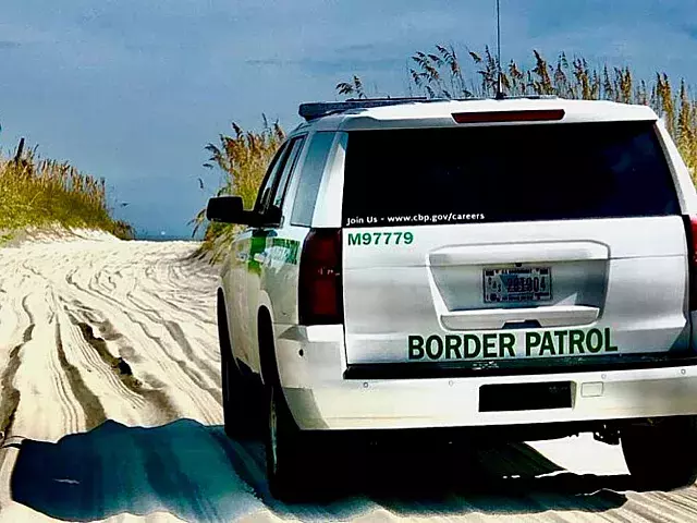 Detienen a 42 migrantes cubanos en Florida