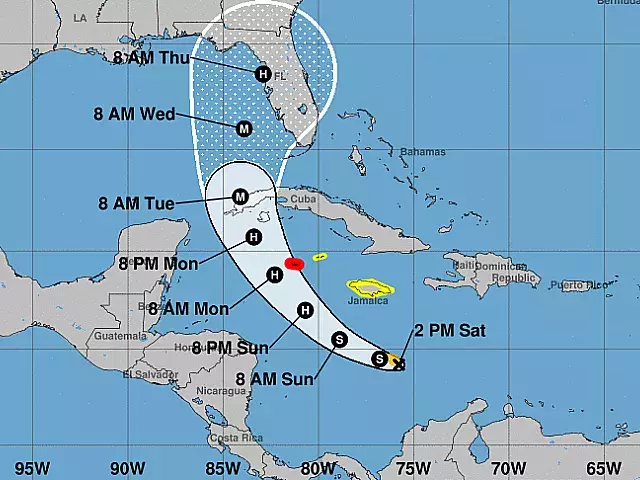 Cono con trayectoria probable de Ian. Imagen del NHC