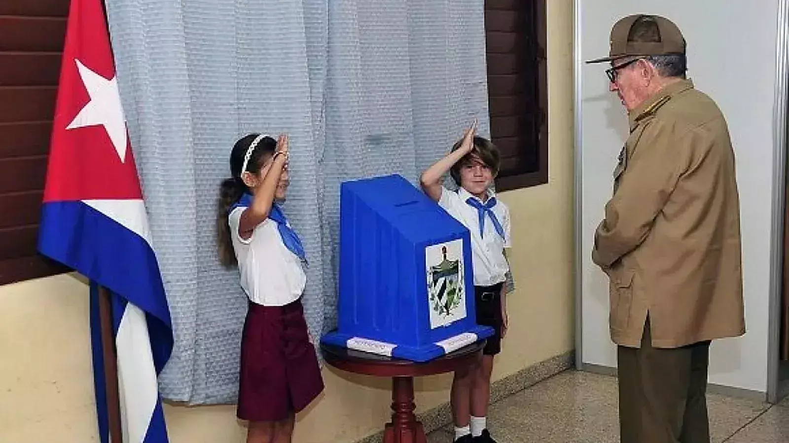 Raúl Castro votando en septiembre pasado