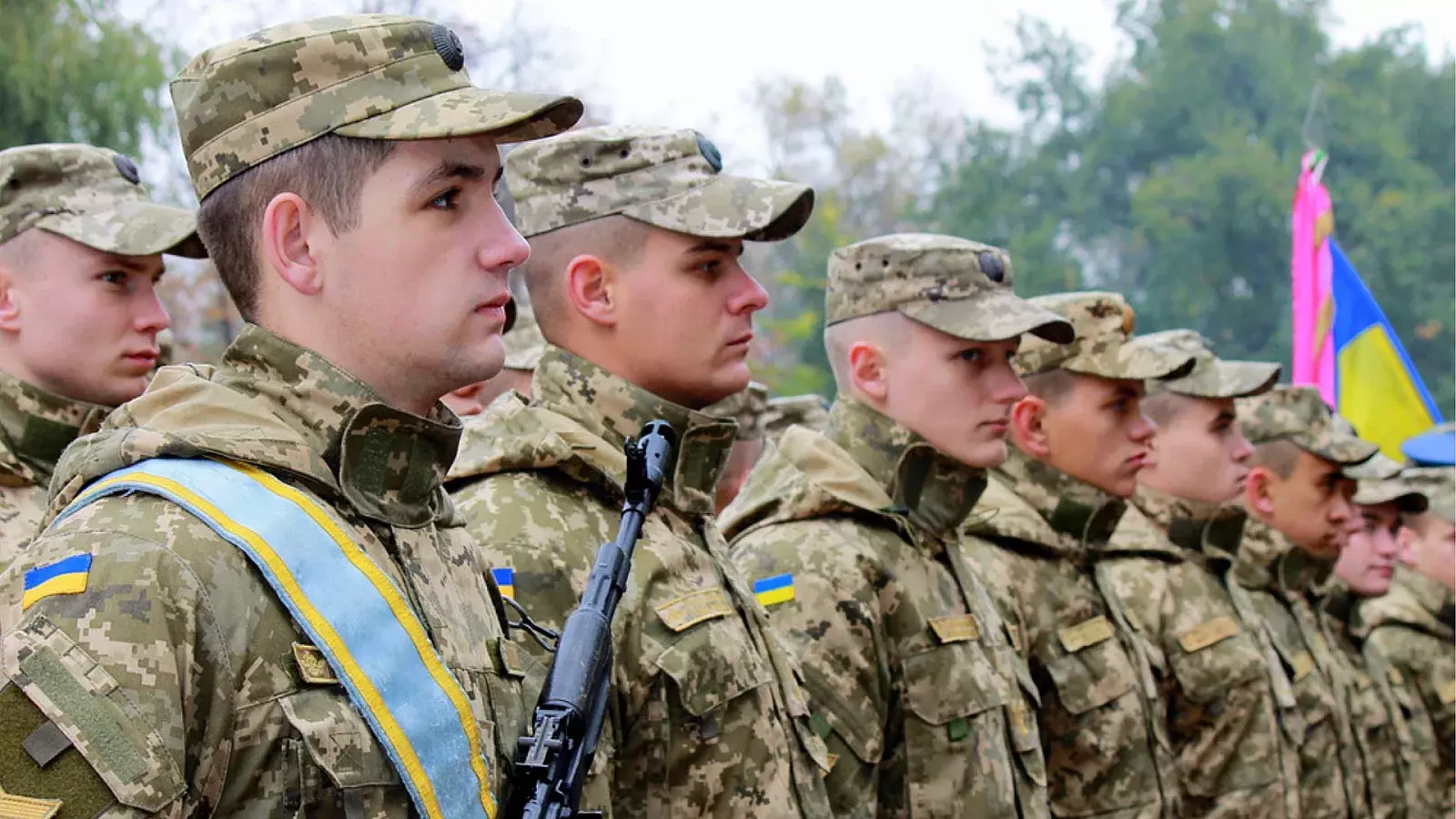 Rusia libera a 64 soldados ucranianos y un estadounidense en nuevo intercambio de prisioneros