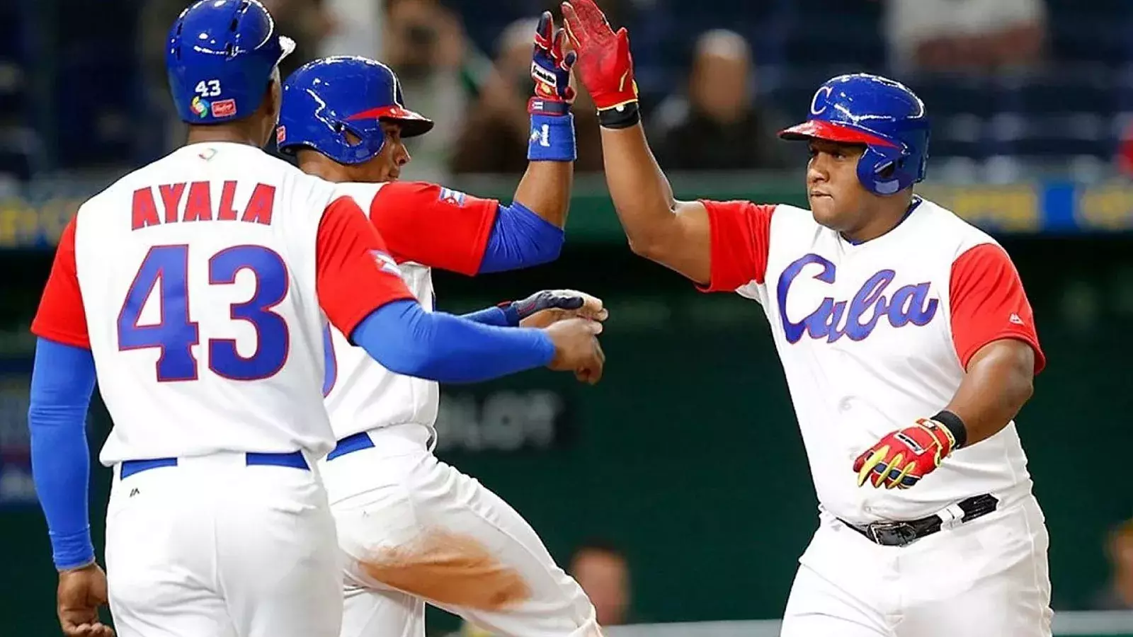 Peloteros cubanos en Clásico Mundial de Béisbol