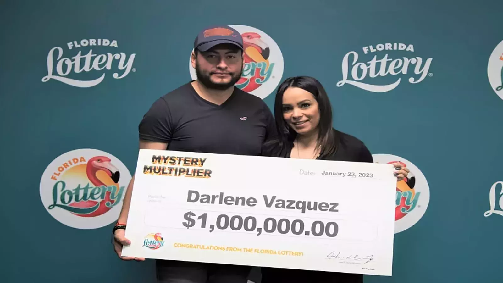 Mujer de Florida gana un millón de dólares en el “raspadito” de la Lotería
