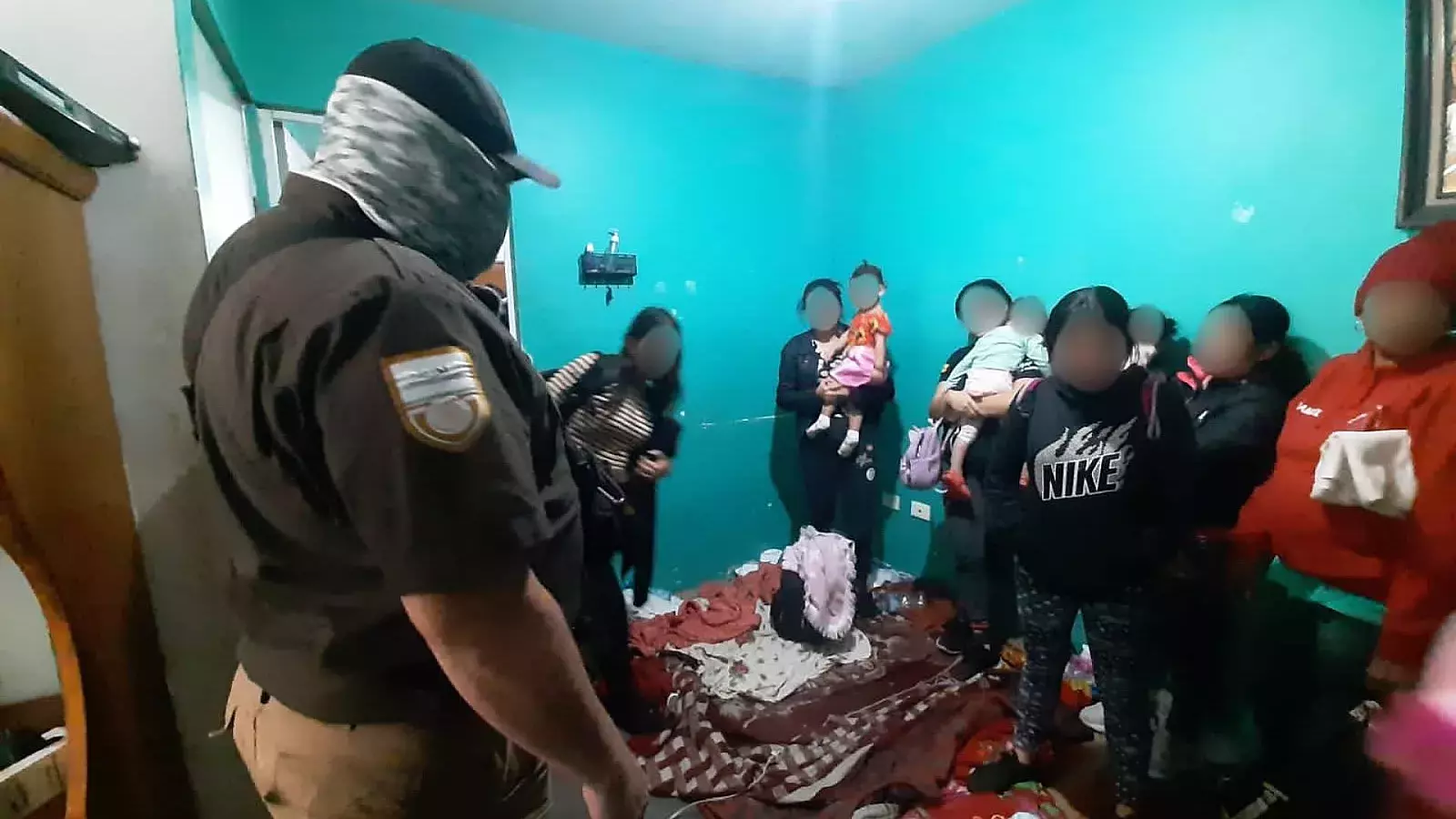 Migrantes detenidos en Júarez, México