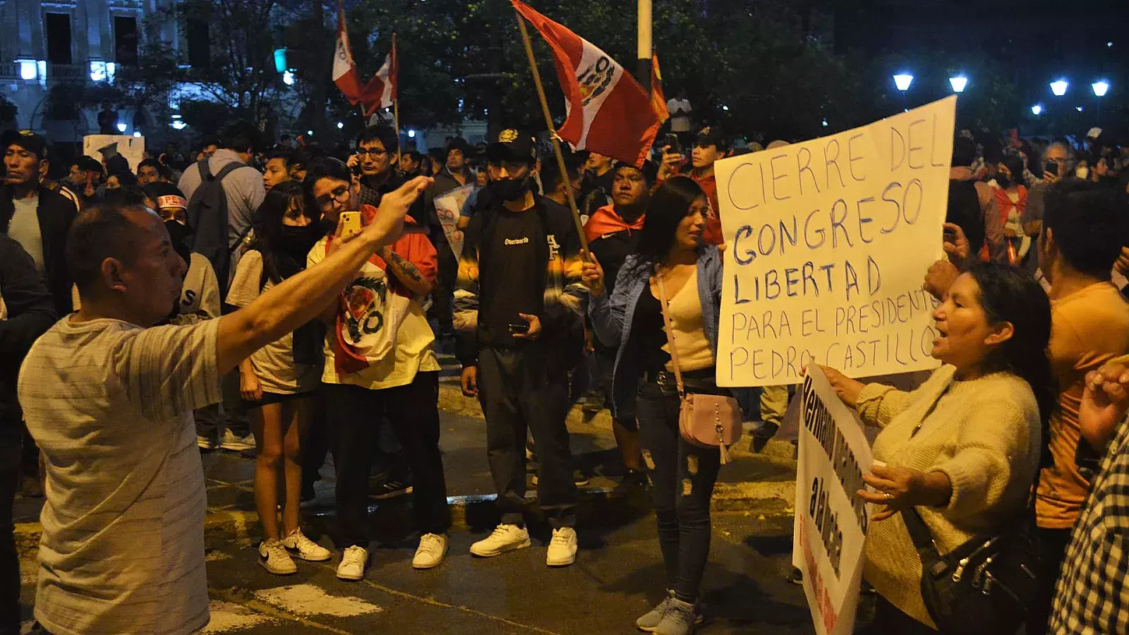 Policía de Perú investiga la muerte de manifestante en Lima; ya son 65 fallecidos en las protestas