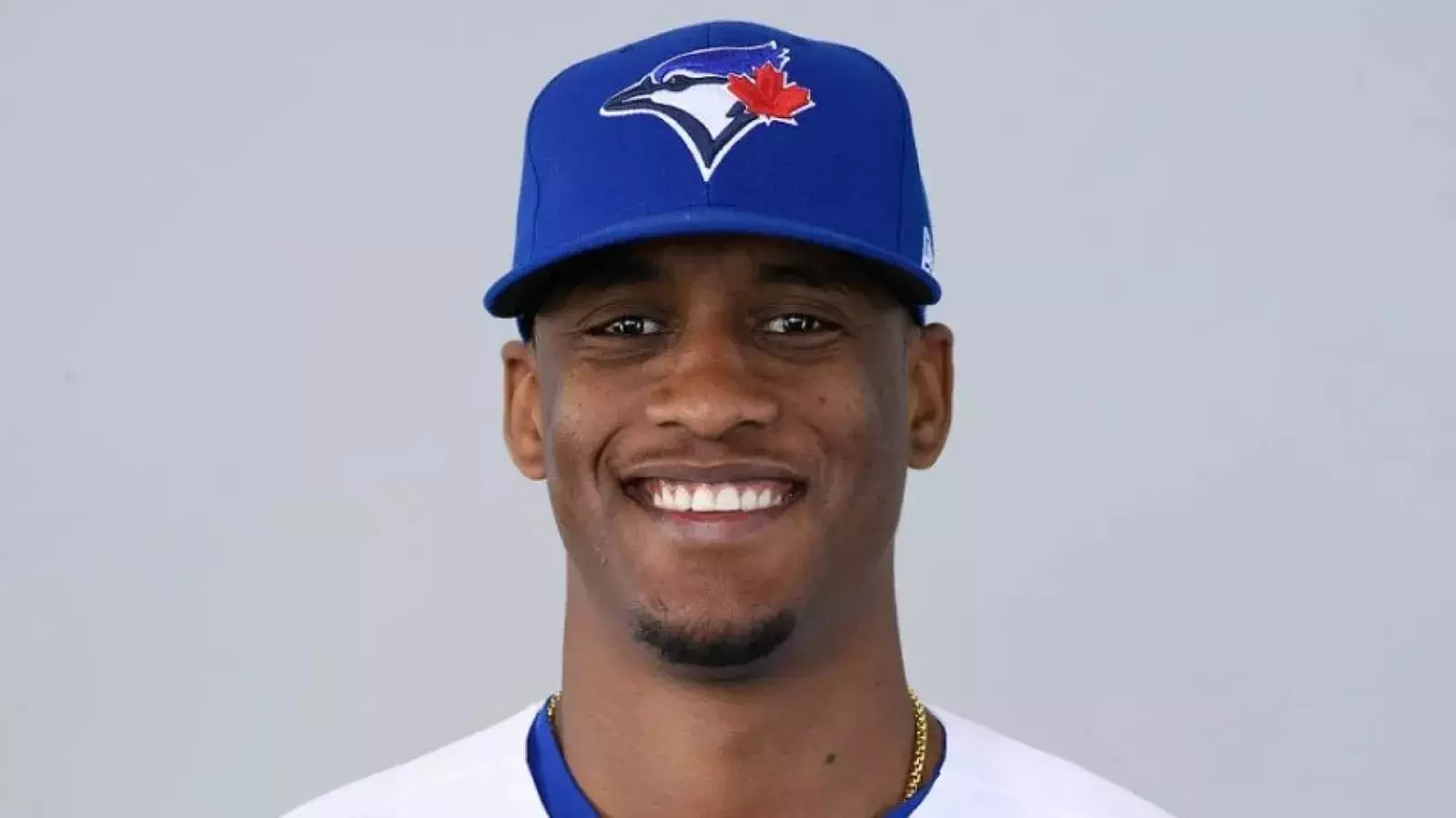 Yosver Zulueta, prospecto cubano de Toronto en MLB