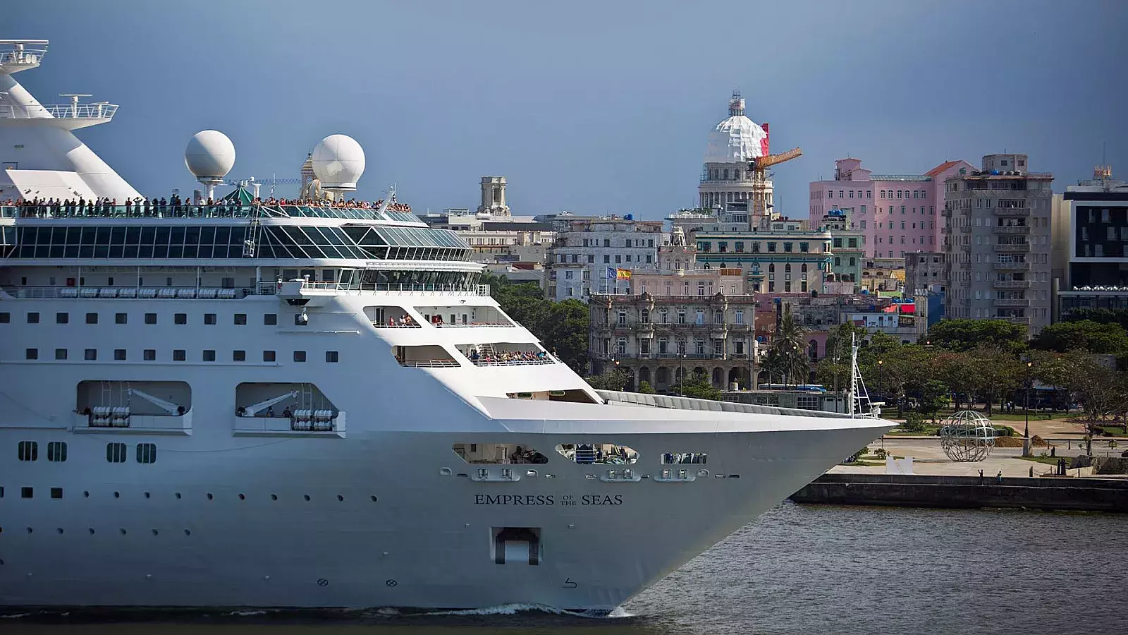 Vista del Empress of the Seas, de Royal Caribbean, el último crucero estadounidense en visitar La Habana