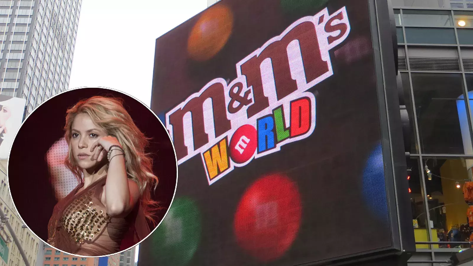 FOTOS: Shakira llorando desconsolada en una tienda de chocolates en Nueva York