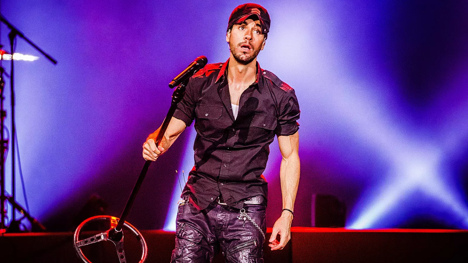 Enrique Iglesias canceló a último minuto concierto en México por enfermedad: ¿qué le pasó al cantante?