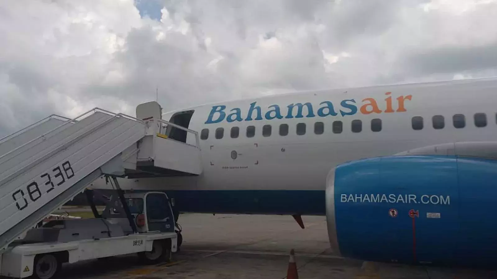 Avión con cubanos procedente de Bahamas