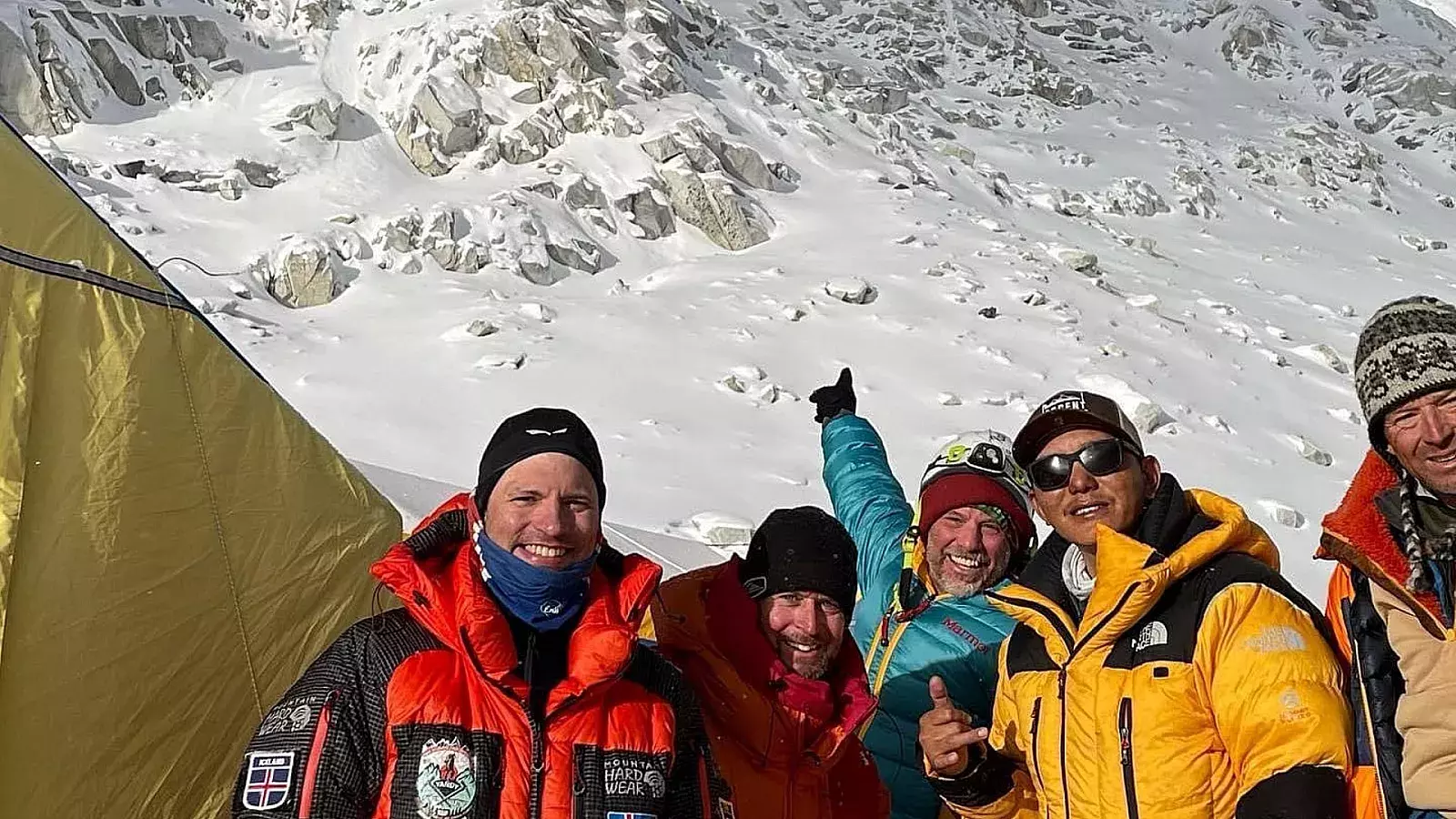 Yandy Núñez, escalador cubano toca la cima del Everest