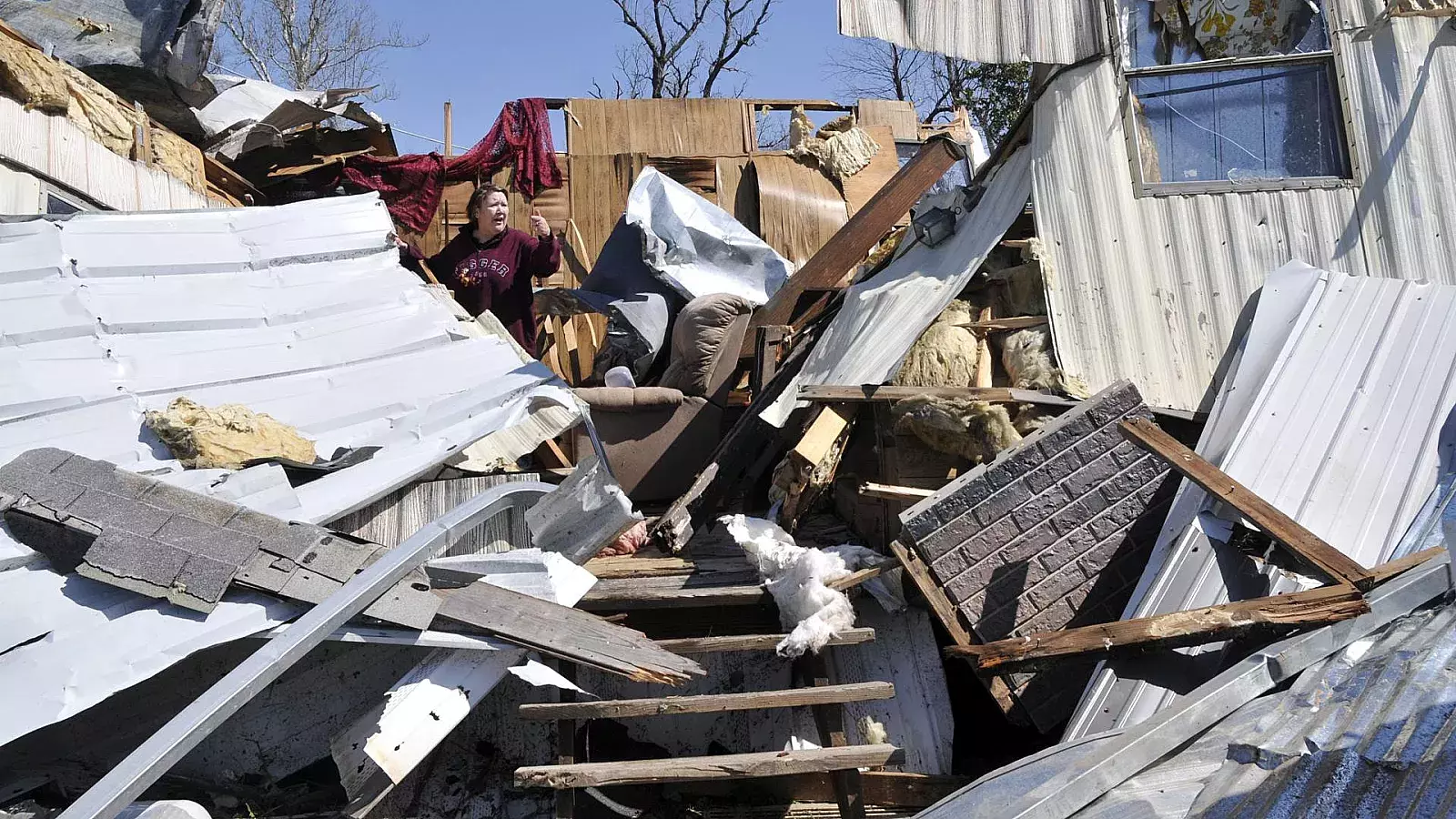 Texas declara la emergencia tras devastación por tornado
