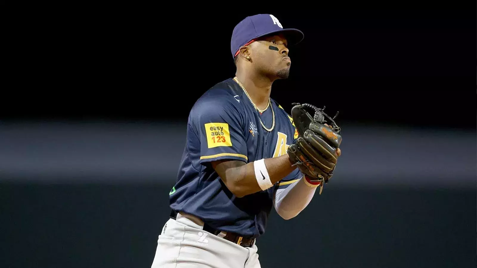 Pitcher cubano de 19 años firma con los Houston Astros de MLB