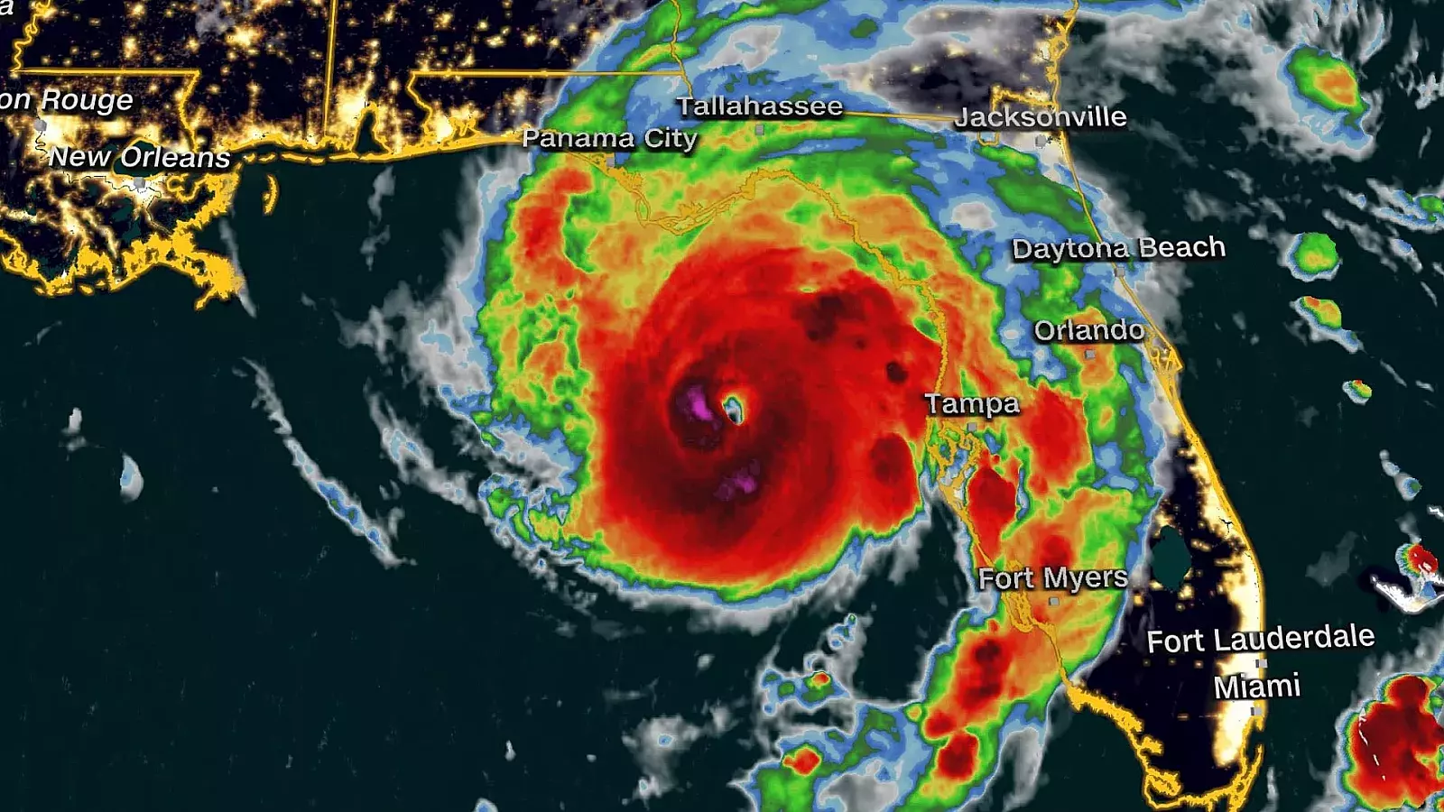 Idalia alcanza la categoría 4 antes de entrar a Florida