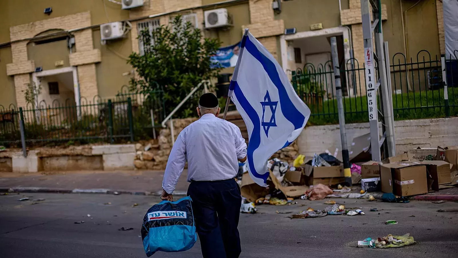 Familia israelí de cinco miembros encontrada muerta abrazada tras ataque terrorista de Hamás