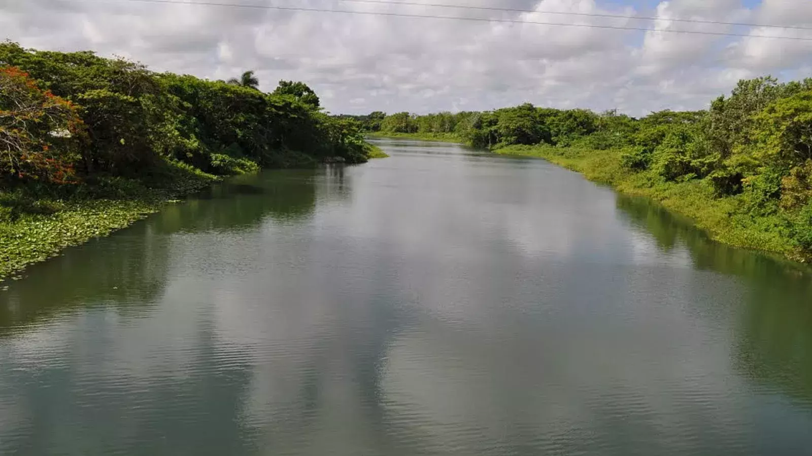 Imagen de referencia de arroyo en Cuba.