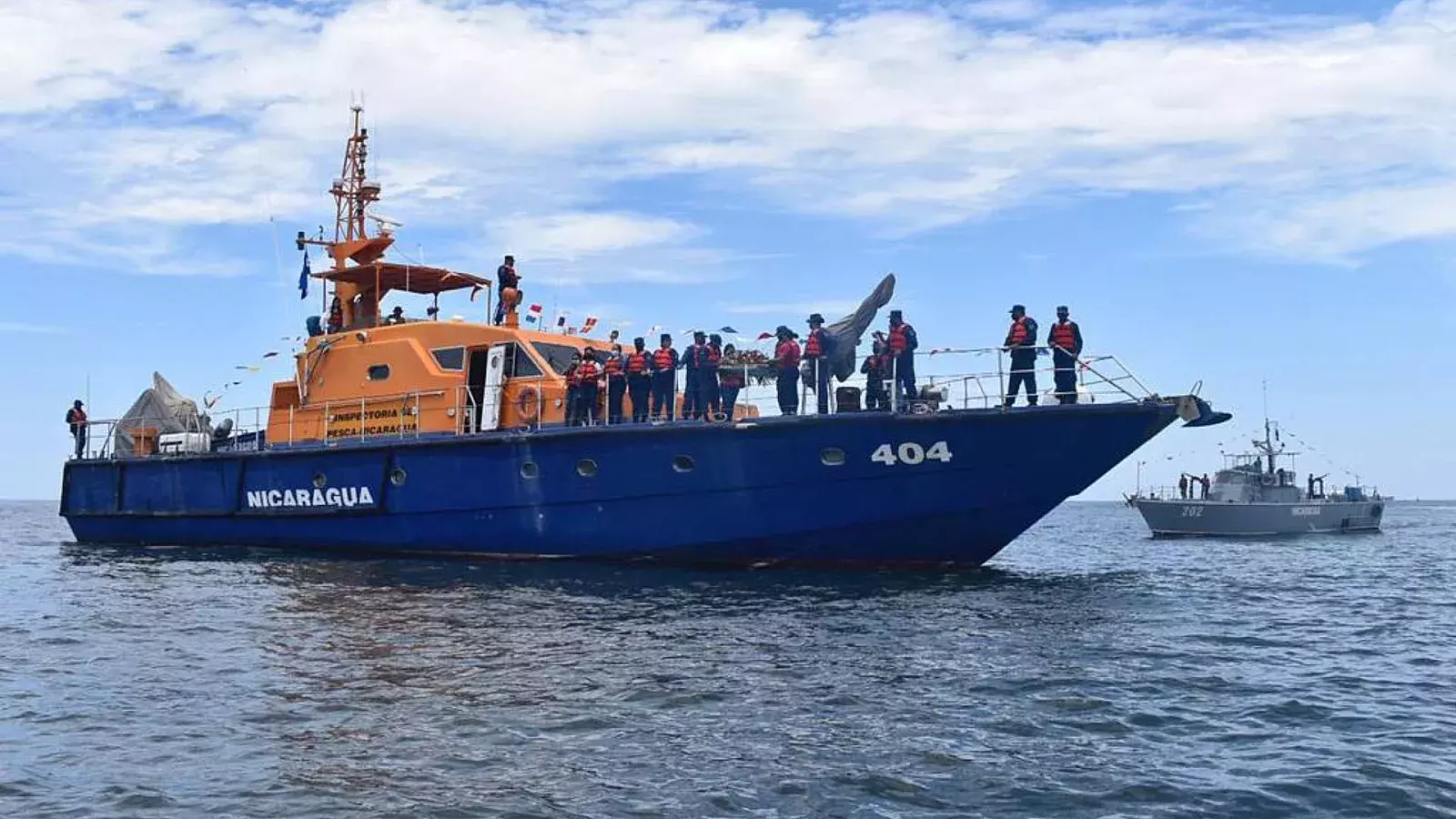 Mueren dos migrantes y otros 30 son rescatados al naufragar en el Caribe de Nicaragua