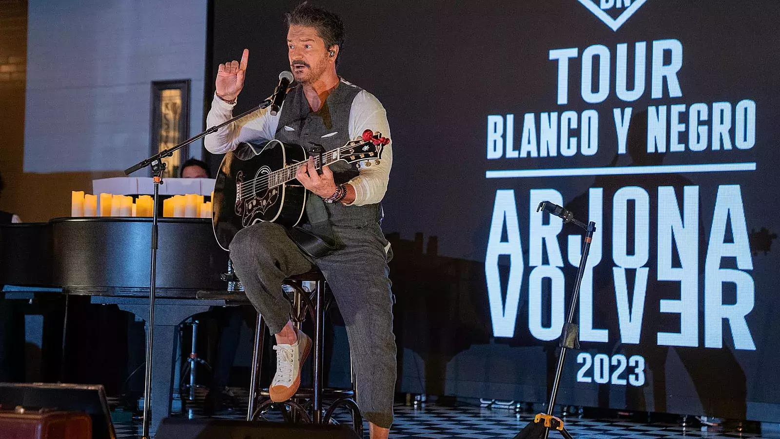 Ricardo Arjona se retira de la música por una enfermedad terrible