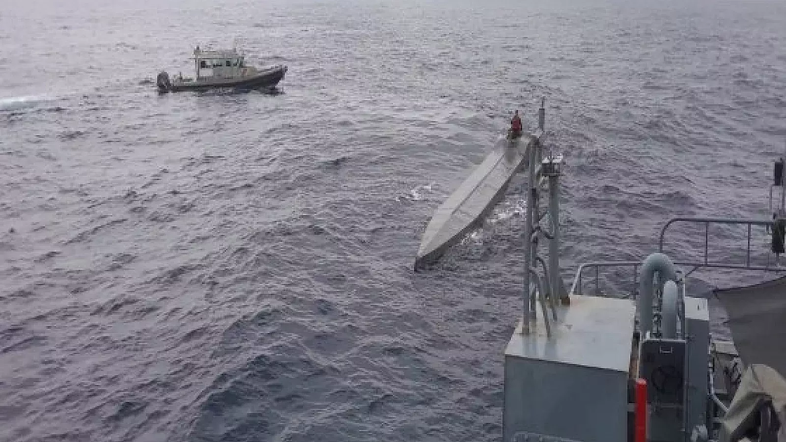 Armada de Colombia intercepta un narcosubmarino secreto con cocaína desplegado por los cárteles de la droga