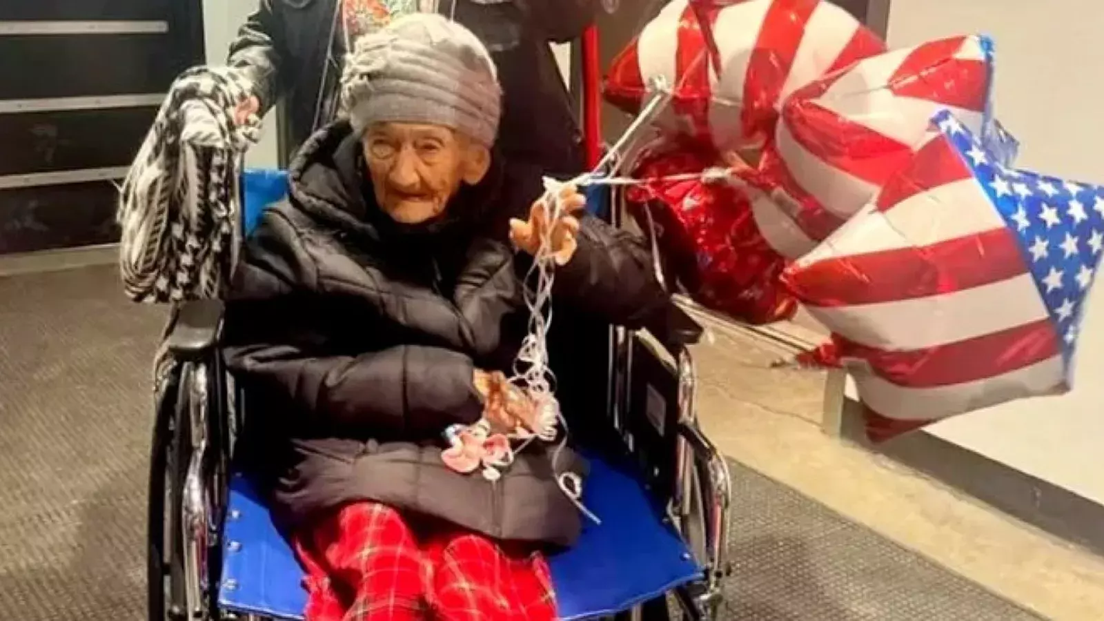 Cubana de 100 años llega a EE.UU