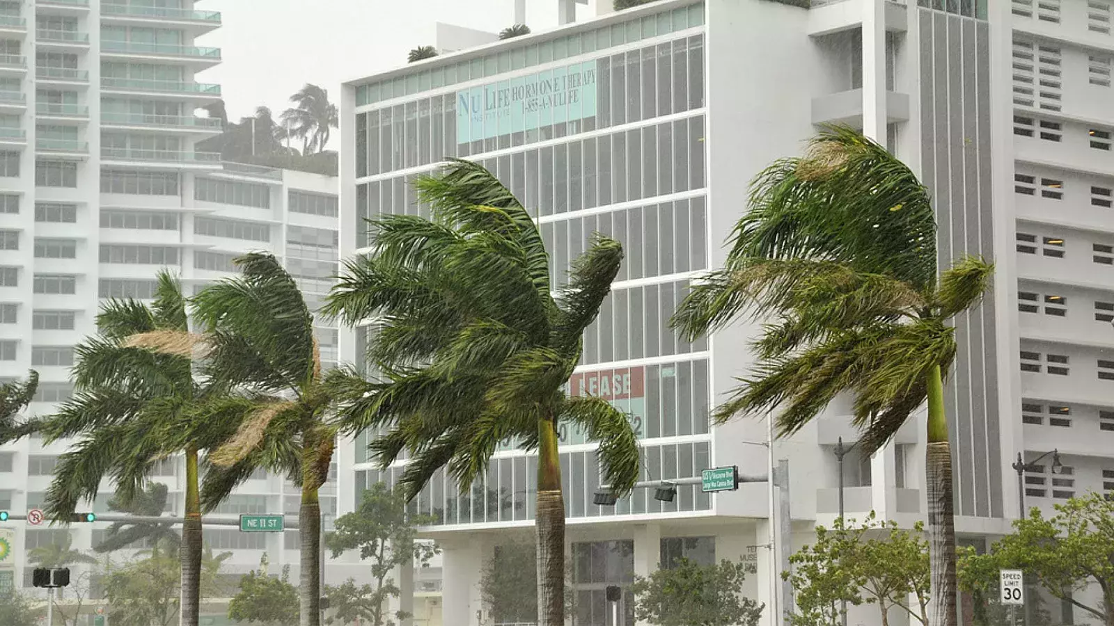Alertan sobre posibilidad de tornados en Miami y otras ciudades del sur de Florida